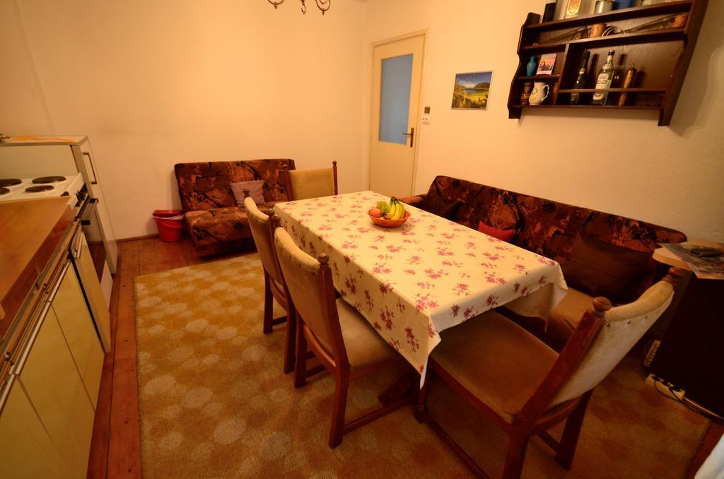 Guest House Konjic Bagian luar foto